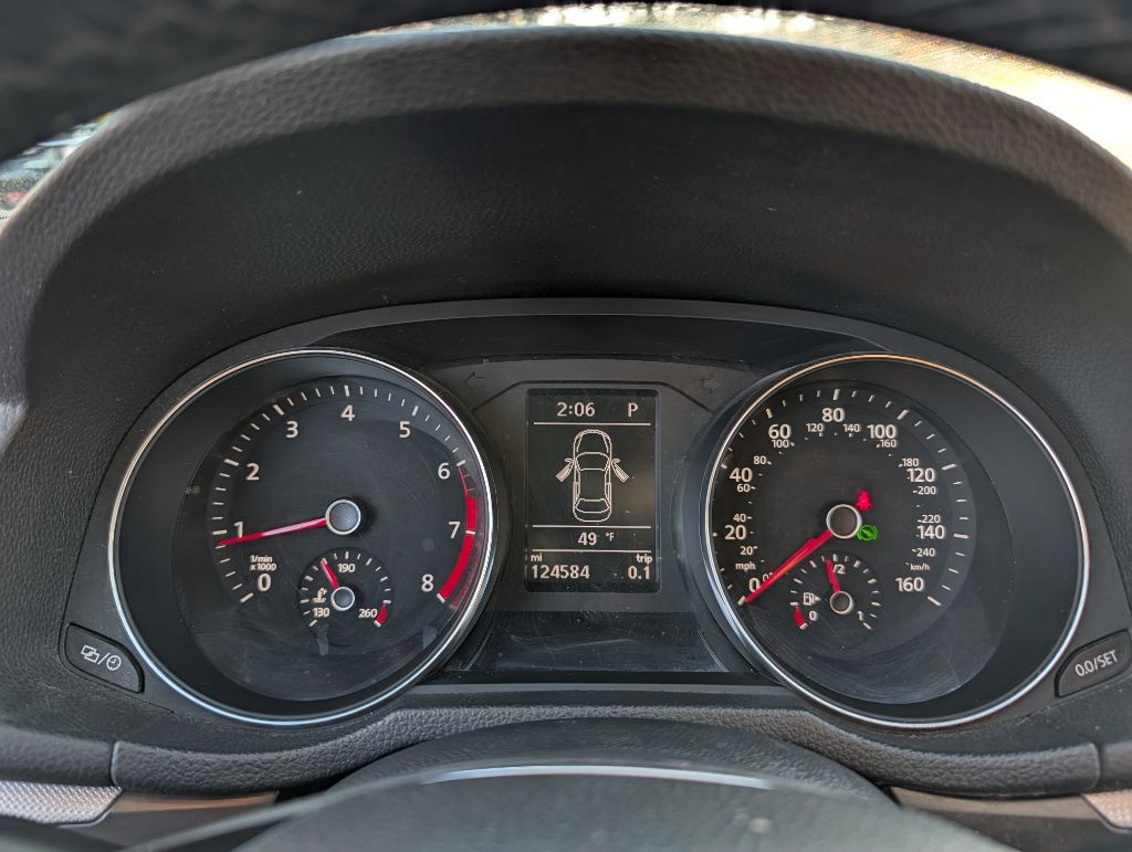 2018 Volkswagen Passat Image 15