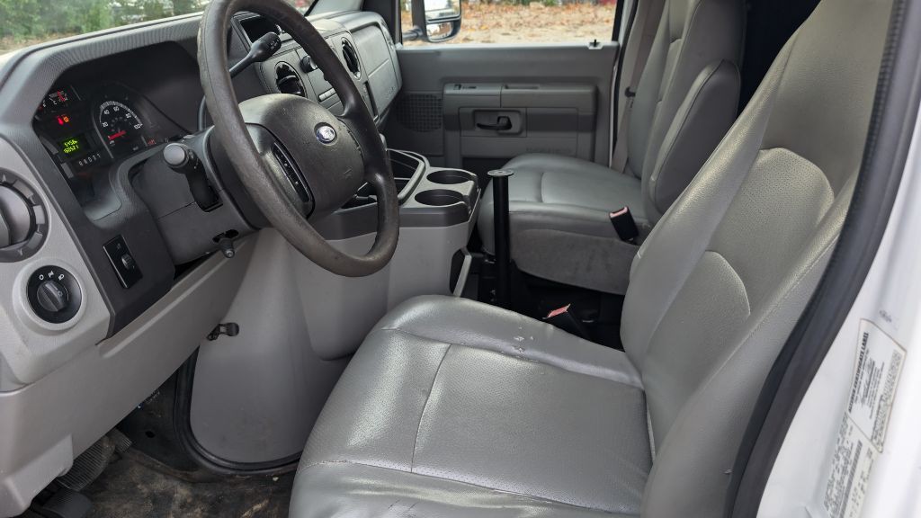 2012 Ford Econoline Image 7