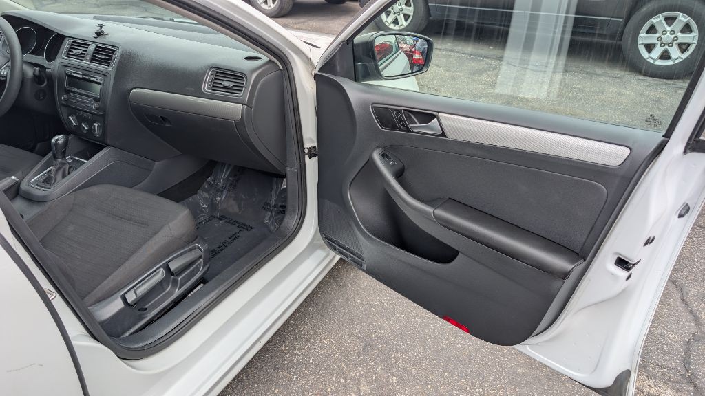 2015 Volkswagen Jetta Image 10
