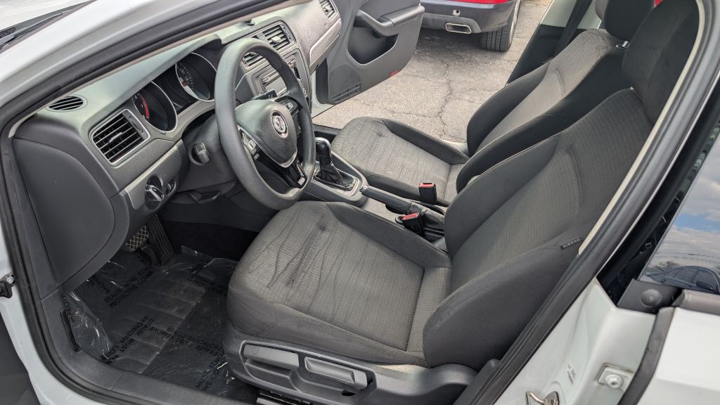 2015 Volkswagen Jetta Image 13