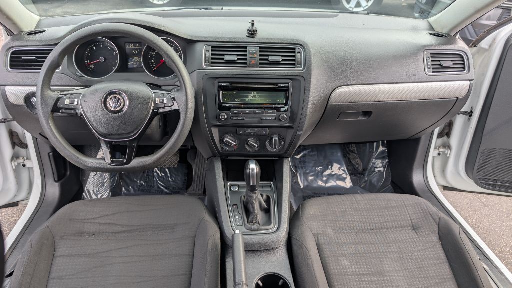 2015 Volkswagen Jetta Image 14