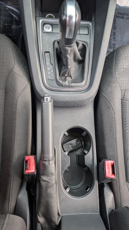 2015 Volkswagen Jetta Image 17