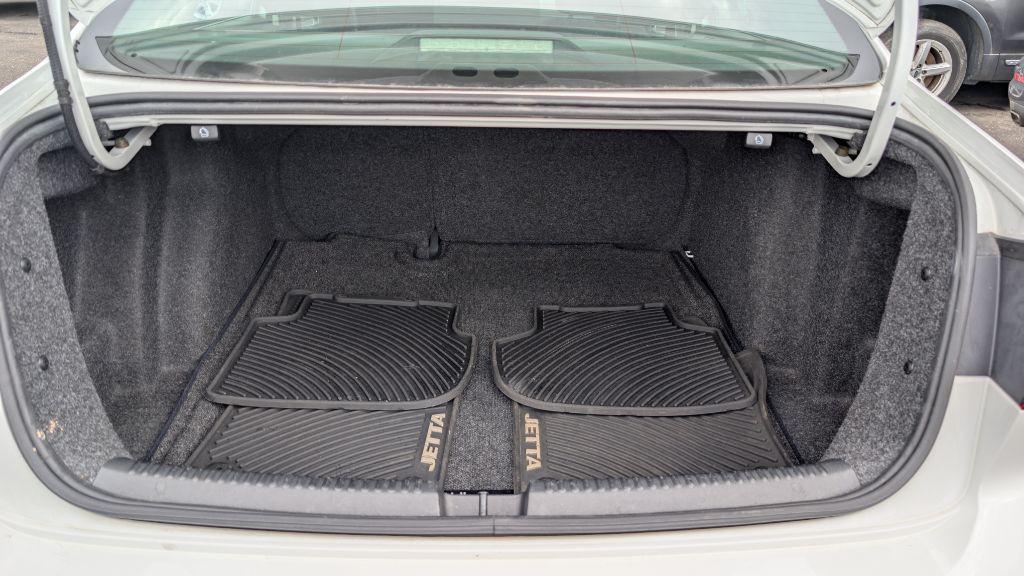 2015 Volkswagen Jetta Image 18