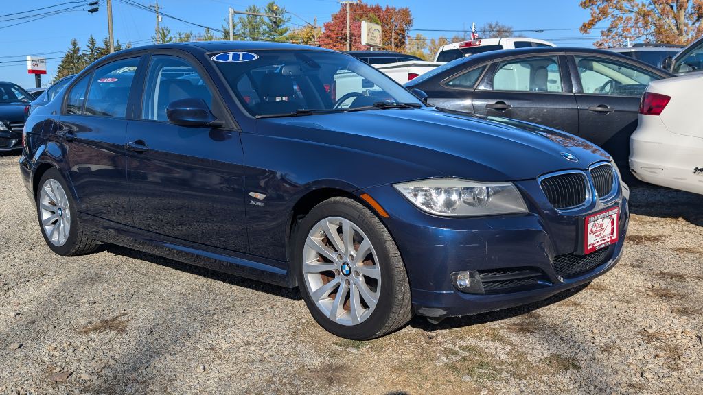 2011 BMW 3 Series Image 4