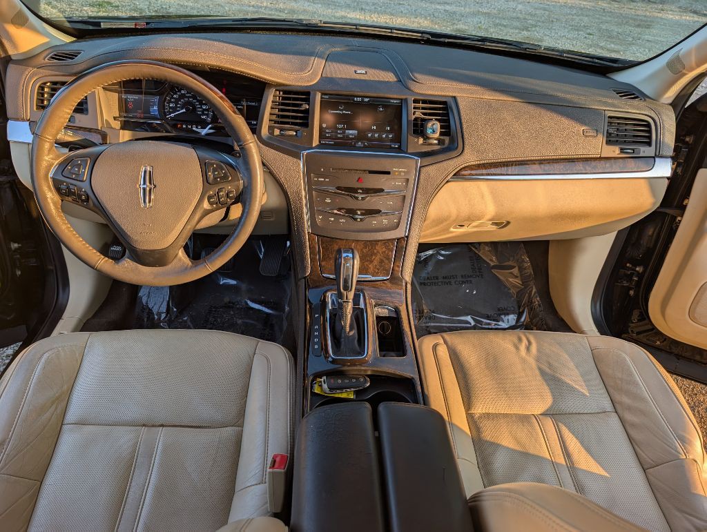 2014 Lincoln MKS Image 15