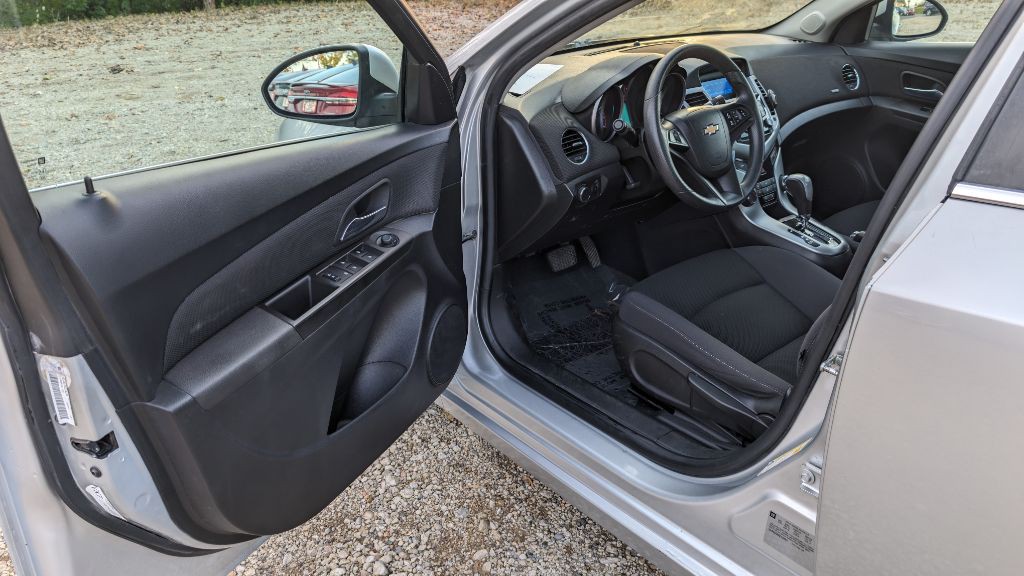 2016 Chevrolet Cruze Image 13