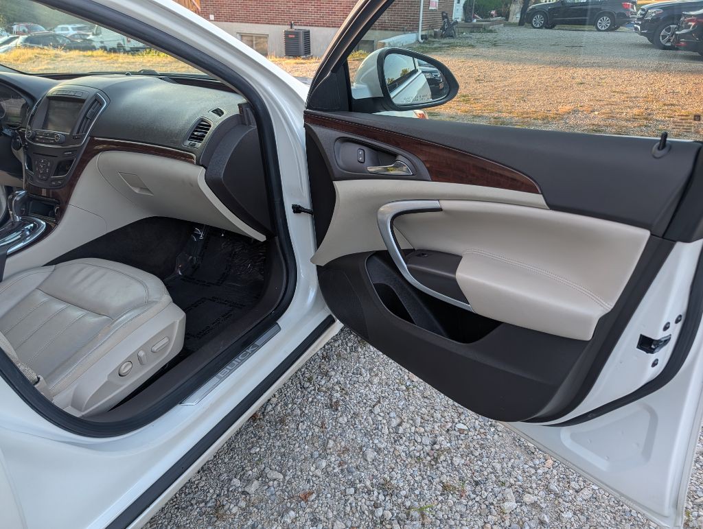 2015 Buick Regal Image 9