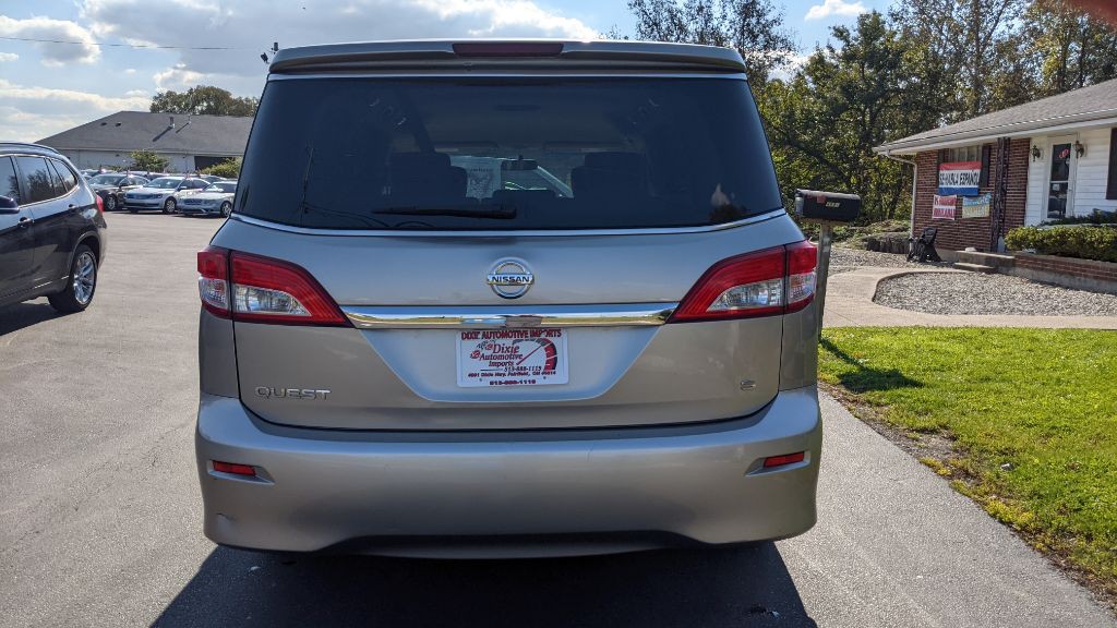 2012 Nissan Quest Image 5