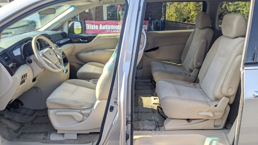 2012 Nissan Quest Image 10