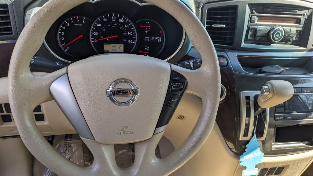 2012 Nissan Quest Image 16