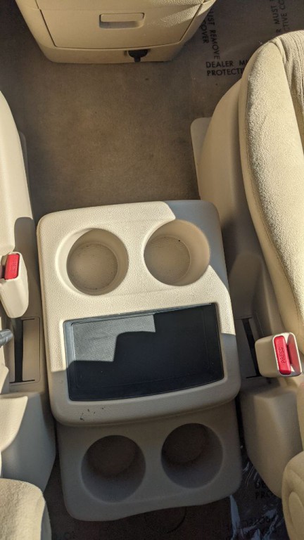 2012 Nissan Quest Image 18