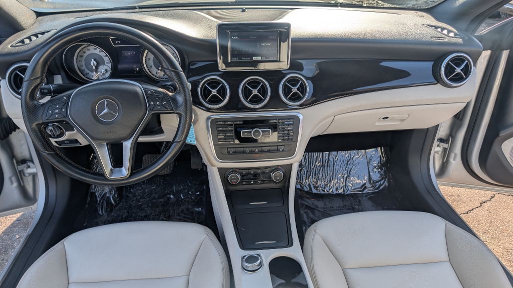 2014 Mercedes-Benz CLA-Class Image 14