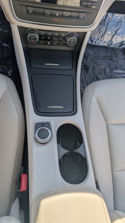 2014 Mercedes-Benz CLA-Class Image 18