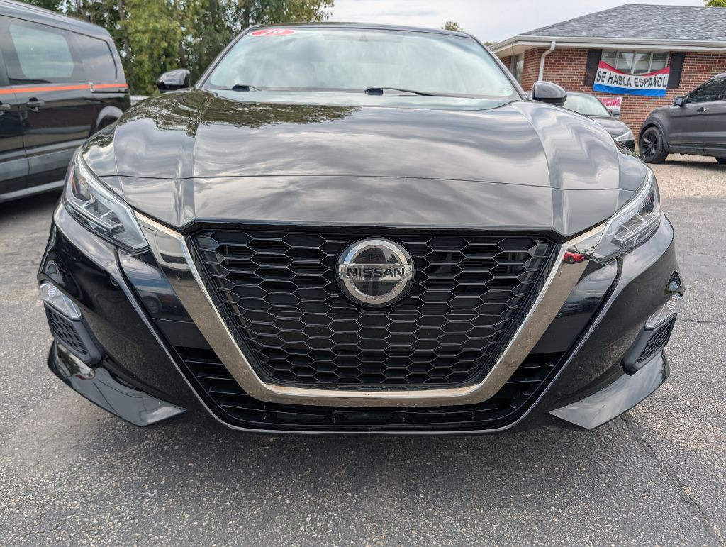 2019 Nissan Altima Image 2