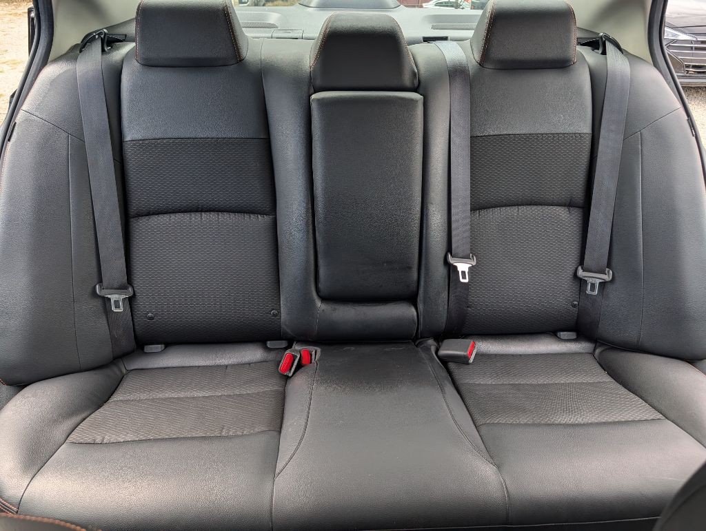 2019 Nissan Altima Image 12