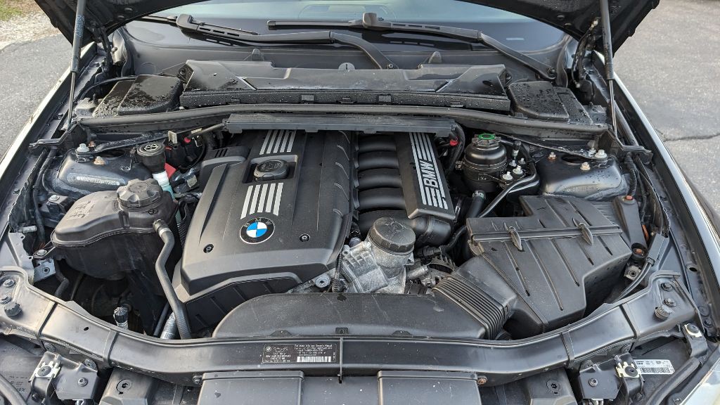 2009 BMW 3 Series Image 21