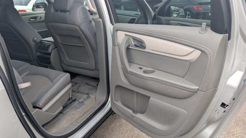 2017 Chevrolet Traverse Image 10