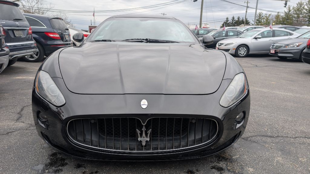 2009 Maserati GranTurismo Image 2