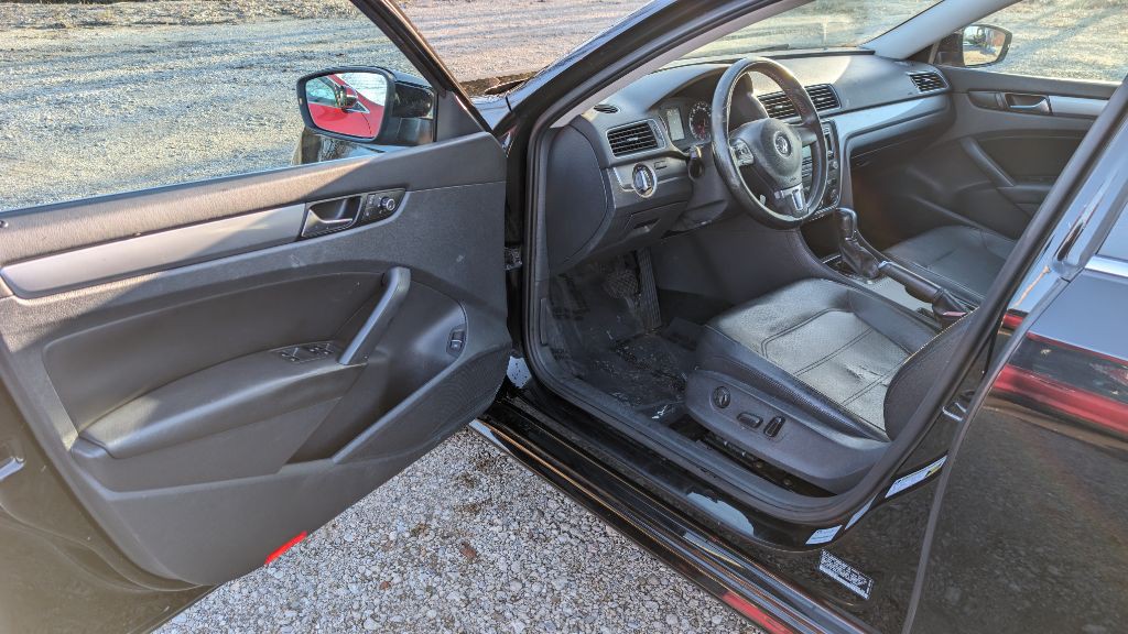 2014 Volkswagen Passat Image 8