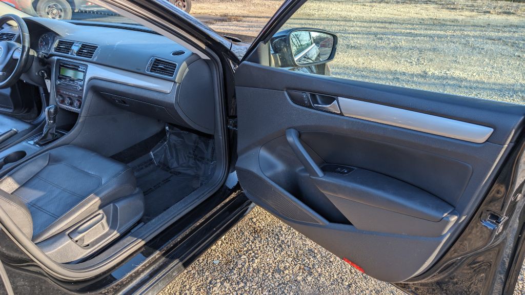 2014 Volkswagen Passat Image 10