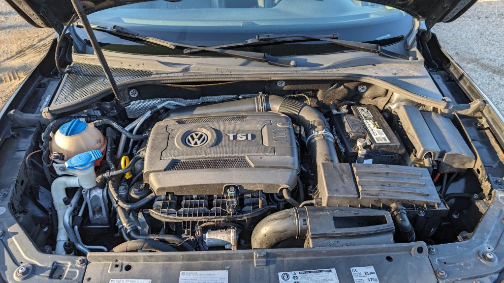 2014 Volkswagen Passat Image 20