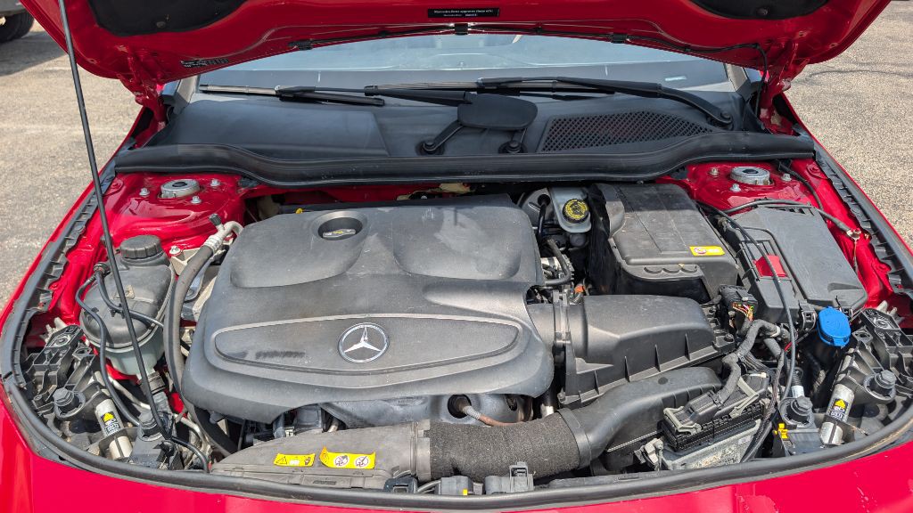 2014 Mercedes-Benz CLA-Class Image 19