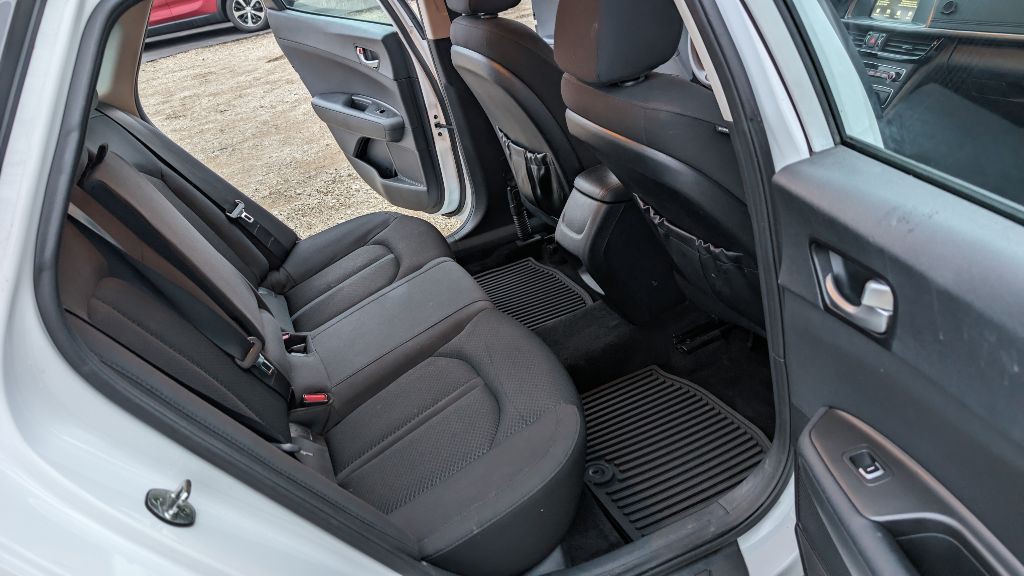2018 Kia Optima Image 12