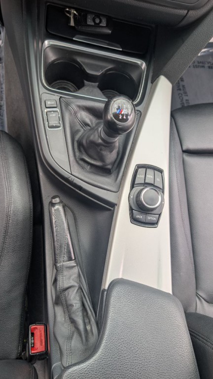 2015 BMW 3 Series Image 18