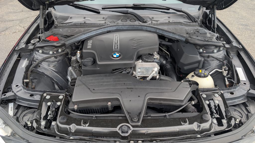 2015 BMW 3 Series Image 20