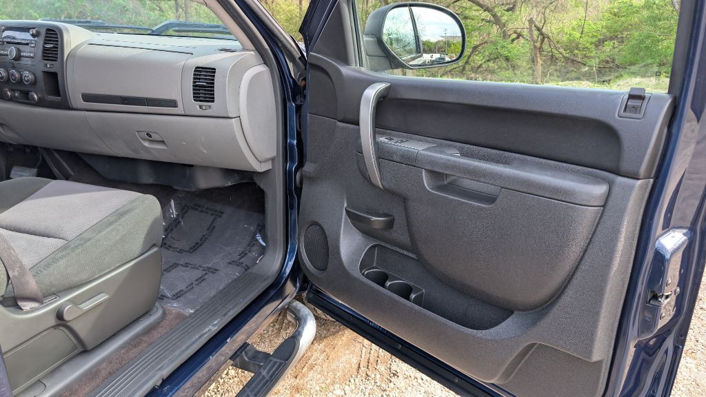 2011 Chevrolet Silverado 1500 Image 9