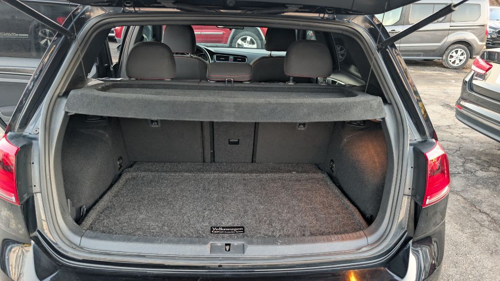 2016 Volkswagen GTI Image 14
