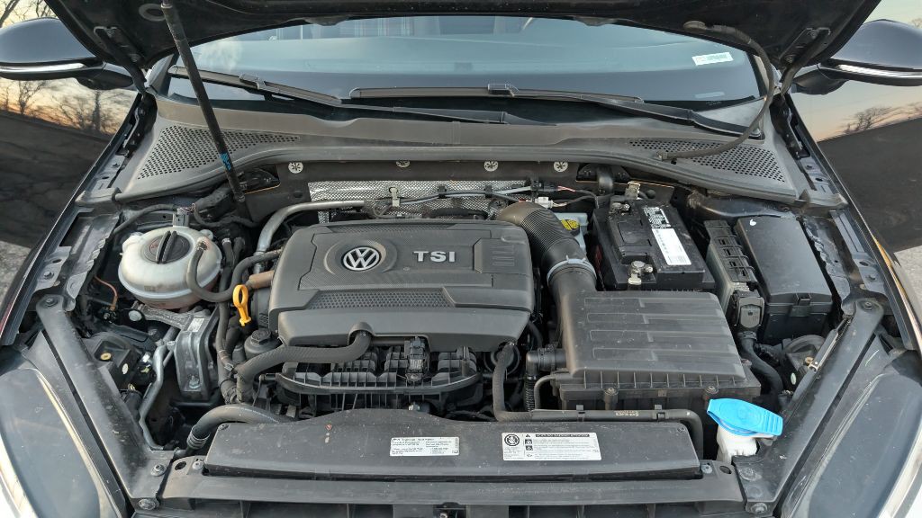 2016 Volkswagen GTI Image 15
