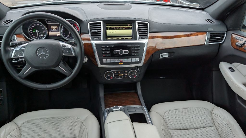 2016 Mercedes-Benz GL-Class Image 14