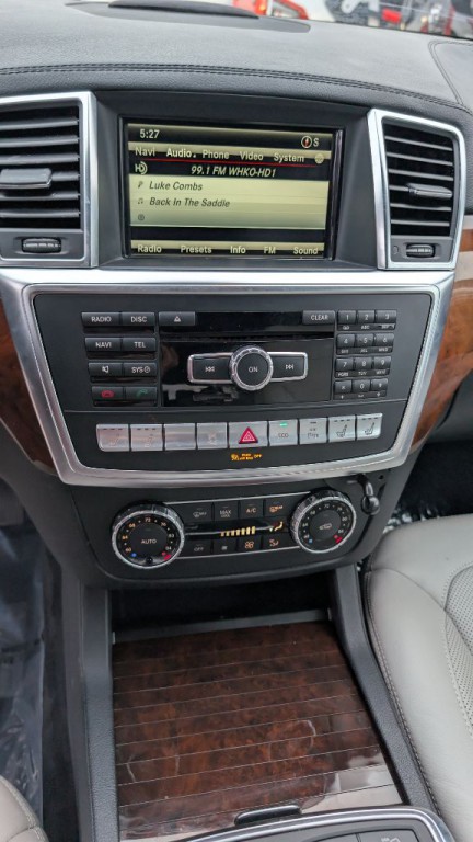 2016 Mercedes-Benz GL-Class Image 17