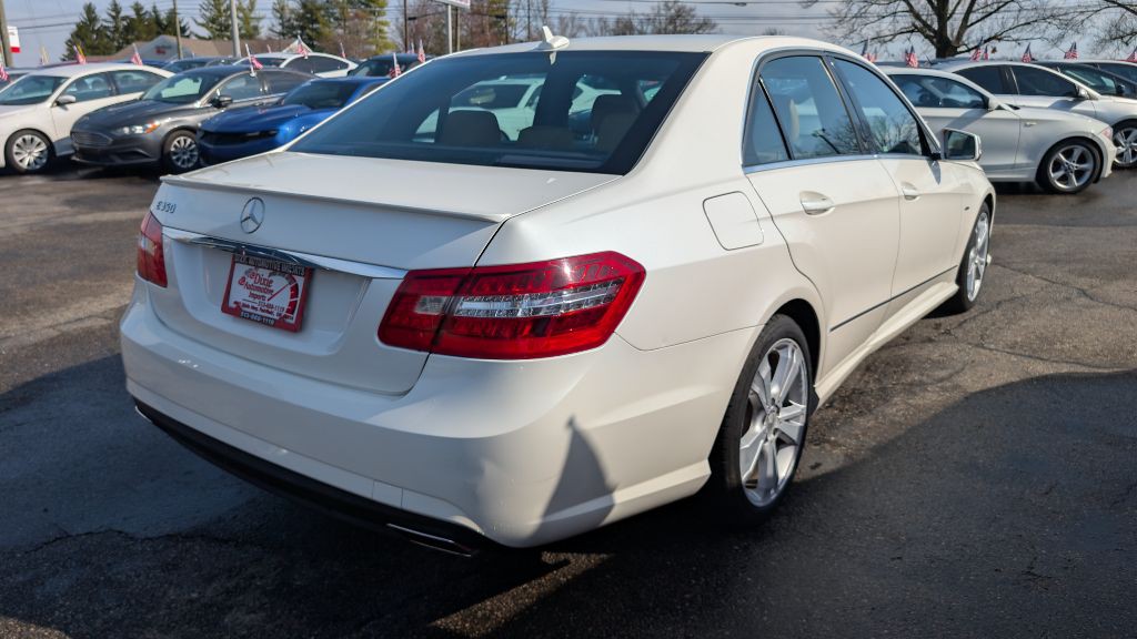 2012 Mercedes-Benz E-Class Image 4