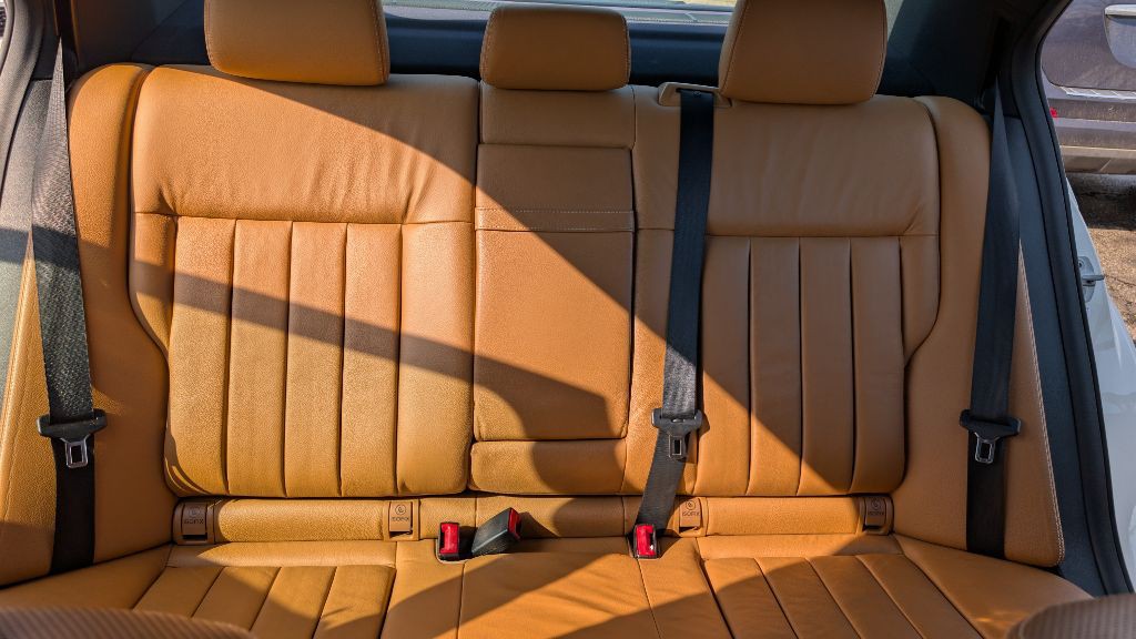 2012 Mercedes-Benz E-Class Image 12