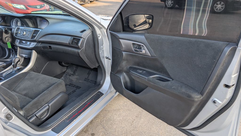 2013 Honda Accord Image 10