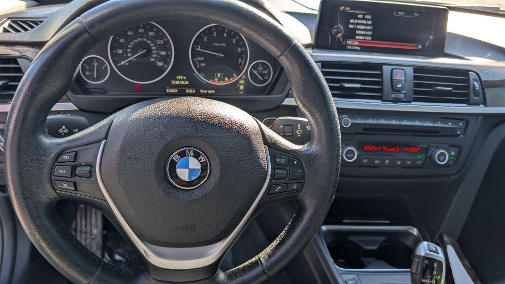 2015 BMW 3 Series Image 14