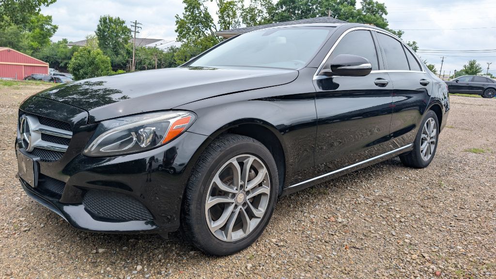 2015 Mercedes-Benz C-Class Image 3