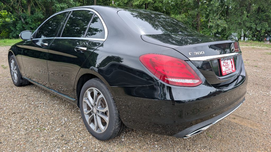 2015 Mercedes-Benz C-Class Image 4