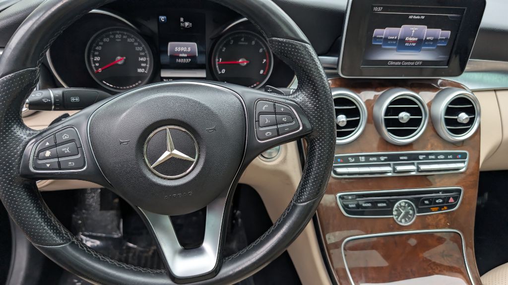 2015 Mercedes-Benz C-Class Image 15
