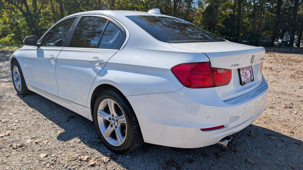 2015 BMW 3 Series Image 4