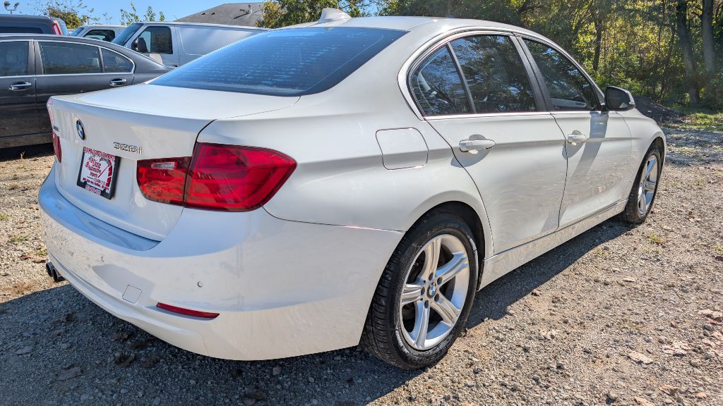 2015 BMW 3 Series Image 6