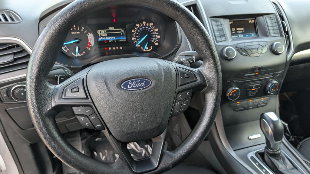 2018 Ford Edge Image 15