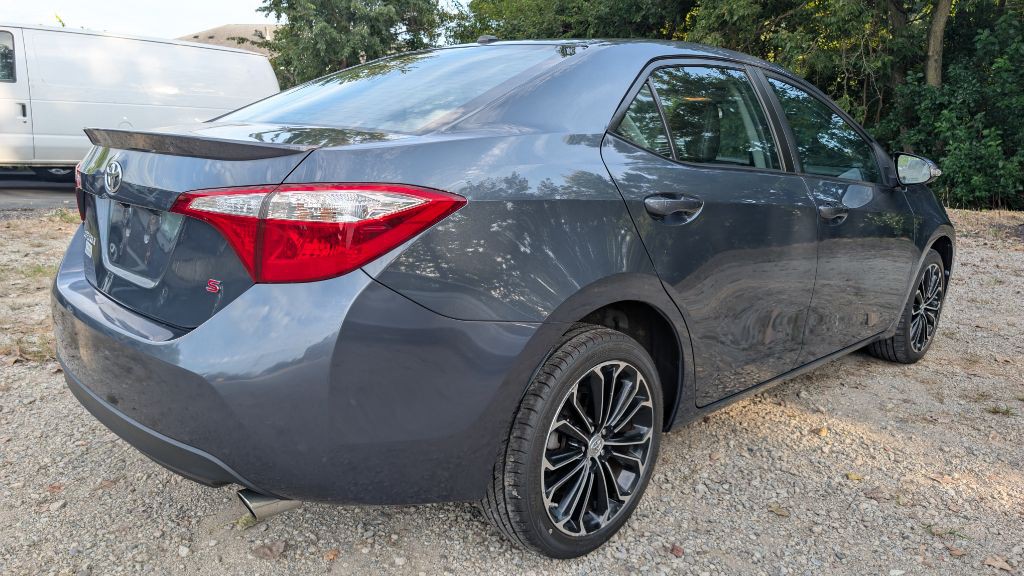 2015 Toyota Corolla Image 6