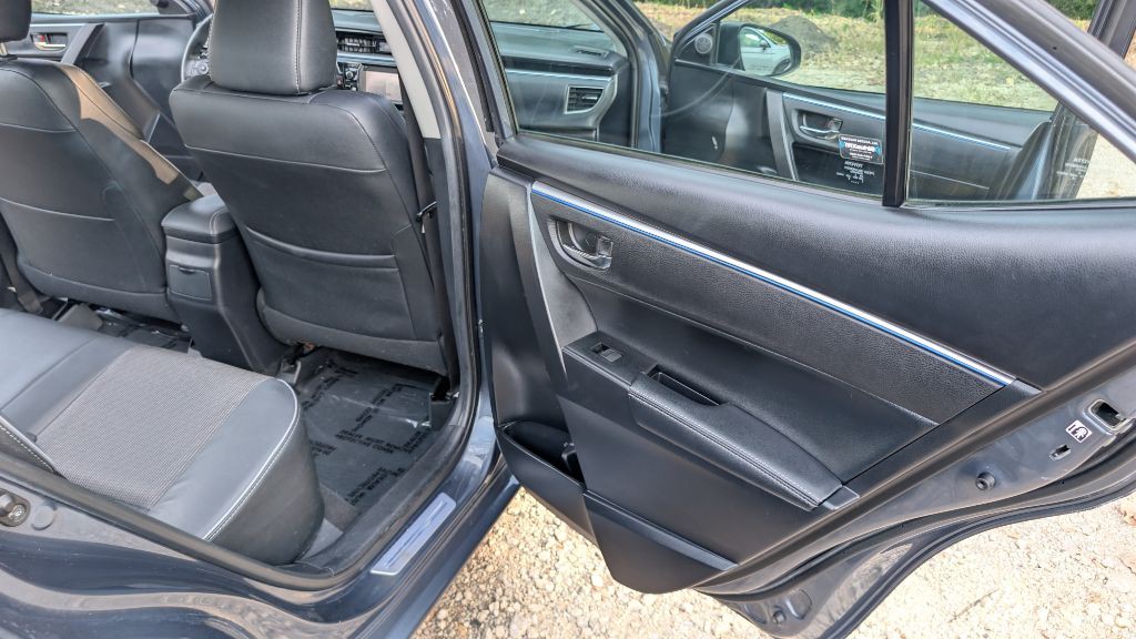 2015 Toyota Corolla Image 9
