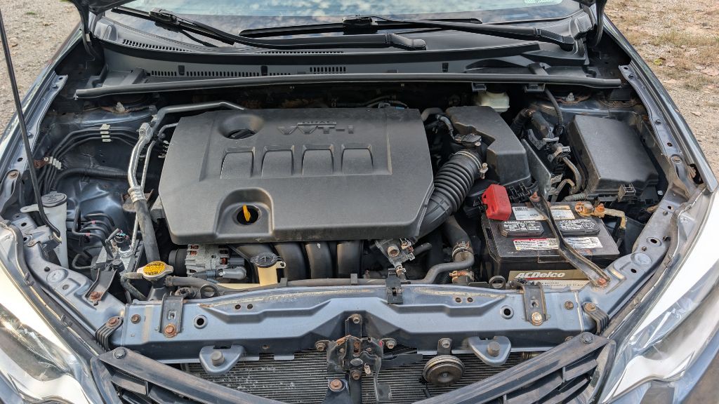 2015 Toyota Corolla Image 15