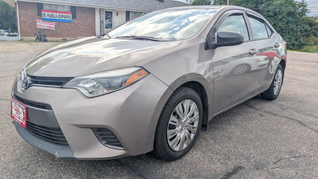 2015 Toyota Corolla Image 2