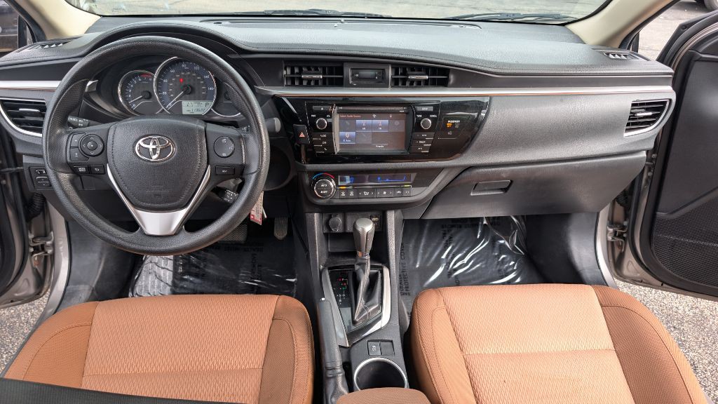 2015 Toyota Corolla Image 14