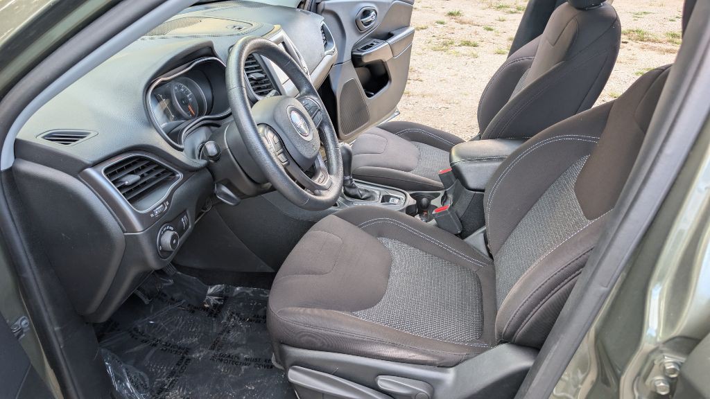2019 Jeep Cherokee Image 11